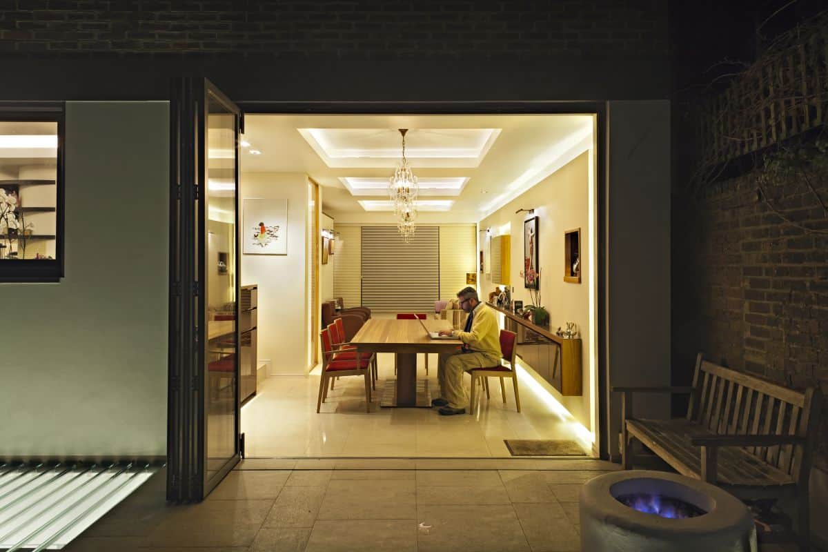 Curves House